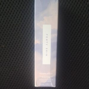 Fenty Beauty Hydra'Reset Hand Mask - Purple and White